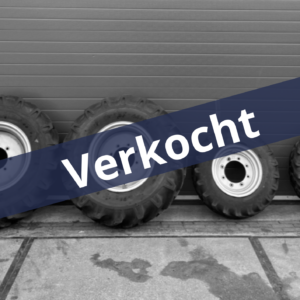 Manitou, m30-4, bijna nieuwe set banden, 4x 15.5/80-24 + 10.5-18